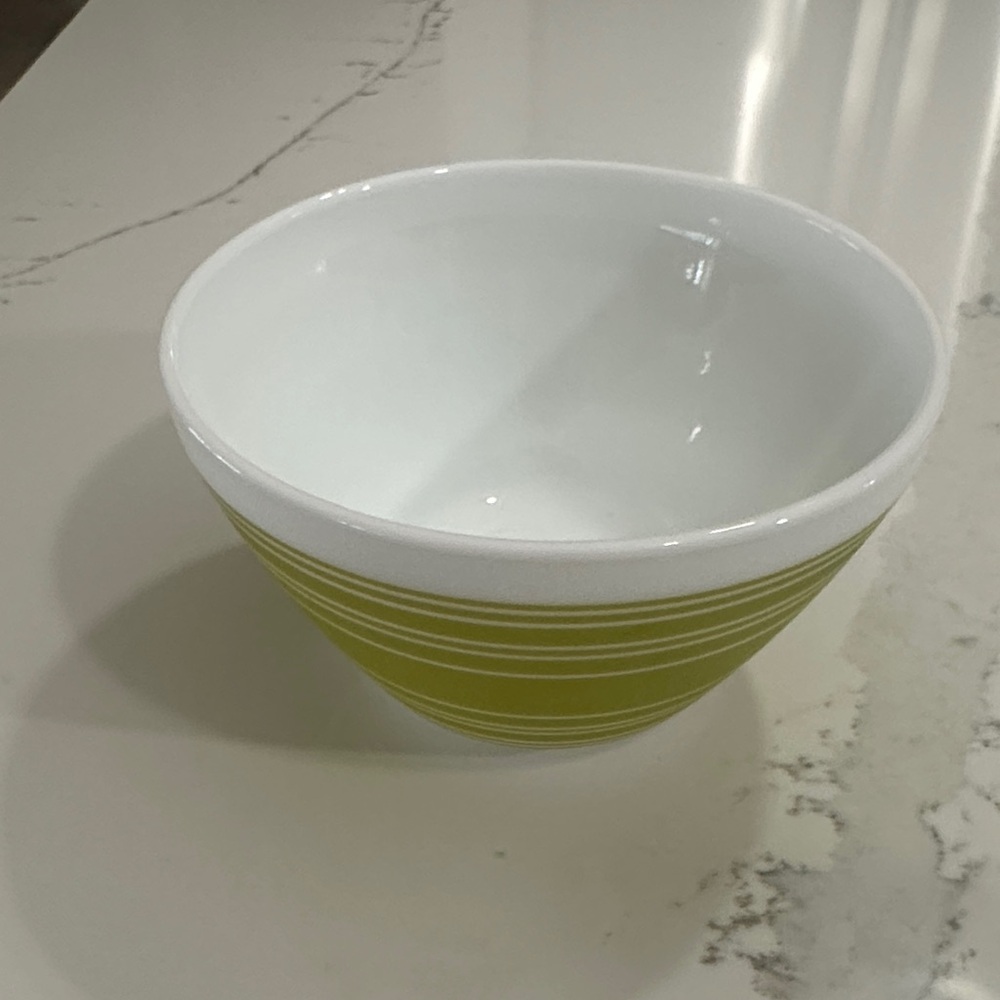 Pyrex Vintage Charm Teal and Olive Bowls - Picture 3 of 3